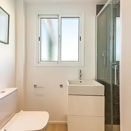 Beautiful Detached House In Mar * 팔름-마르
