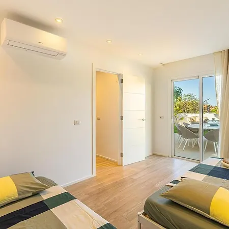 Beautiful Detached House In Mar 팔름-마르