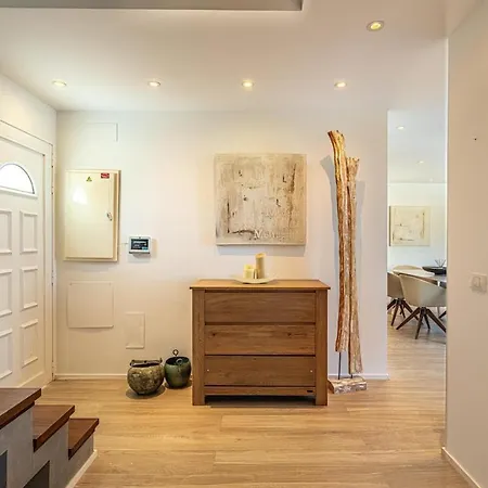 Beautiful Detached House In Mar * 팔름-마르