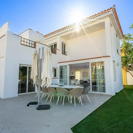 Beautiful Detached House In Mar * 팔름-마르
